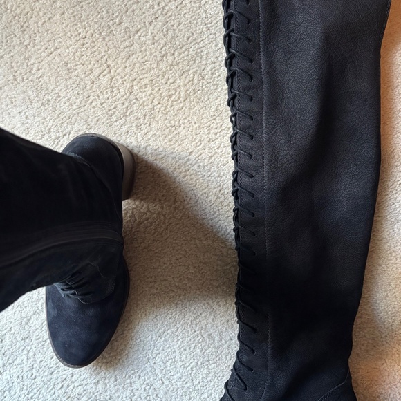 Lucky Brand boots - Picture 2 of 3